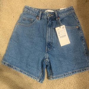 Zara- Mom Shorts